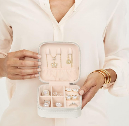Joyero Portátil Deluxe – Organiza tus tesoros con estilo